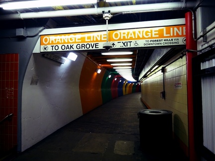 Rainbow tunnel in State St station
