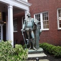 Sheraton Commander - George Washington statue