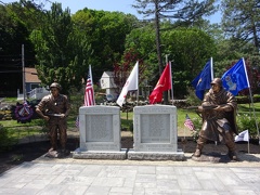 Vietnam War and Korean War statues